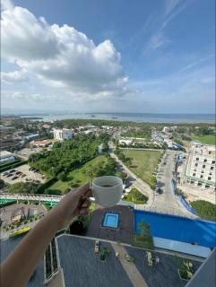 Mactan Newtown Condo with Pool access - 5