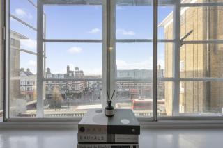 Brand new 3 bedroom Apartment Streatham Hill - 1