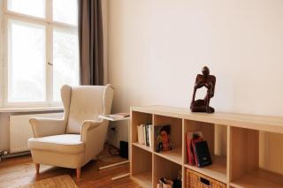 Bright & Peaceful Space in Kreuzberg I Female Only - 3