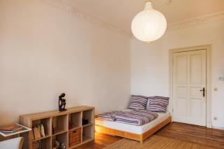 Comfortable & Bright Room in Kreuzberg I Desk & Fast Wi-Fi I Female Only - 2