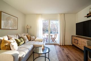 Urban Comfort, Zurich Airport - By River Glatt - 2