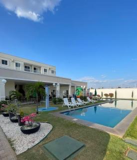 Apartamento térreo em condomínio 24 hrs - 0