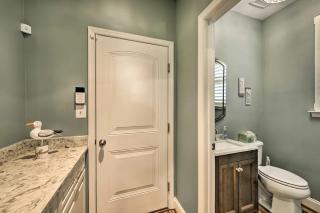 Villa at Greys Neck - 1