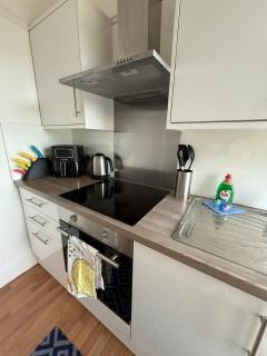 Cornwall Explorer's Base 2 Bed City Apt - 1