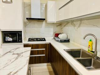 Margalla Hills Executive One Bedroom Elysium Tower By LMY - 3