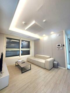 Yangpyeong Station 2 Minute Two Room - 9