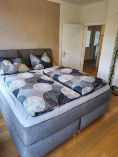 statt HOTEL - individuelle, gemütliche Dachgeschoßwohnung zum wohlfühlen - im Herzen Oldenburg - 4