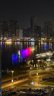 Single bed in al Majaz 2 - سوبر ديلوكس سرير مفرد في شقة فندقية - 1