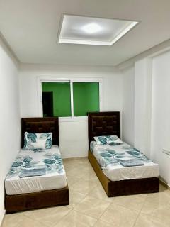 Modern apartment for rent in Tangier, 2 bedroom living room - Beni Touzine - 5