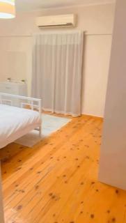 Stylish City Apartment with Full Comfort - 7