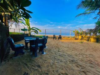 Sashini Beach House - 0