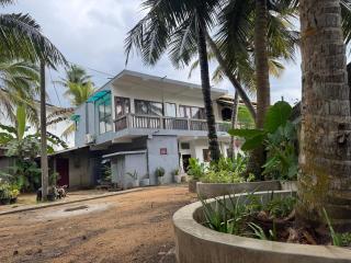 Sashini Beach House - 4