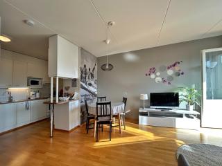 Elegant and Cozy Apartment with Sauna in Espoo - 9