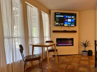 Boho Sun Cottage - Lake Travis - 5