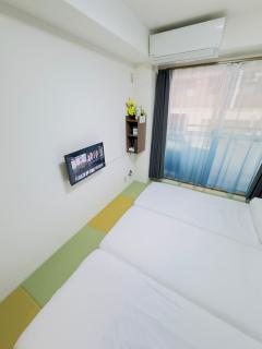 202 Dotonbori River 5 min walk to Dotonbori Kuromon Market Shinsaibashi, Namba Business District Balcony with washing machine 1F free dryer, microwave - 1