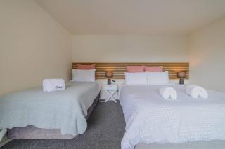 Meteor Suite for 3 - Parking Kitchenette - 5