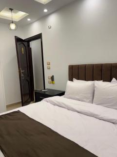 Tolen pyramid view - 9