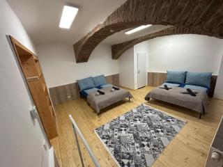 Cozy Apartment 5th District - 6