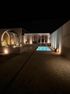 Chalet with a modern bohemian design - 3