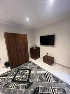 Tolen pyramid view - 2