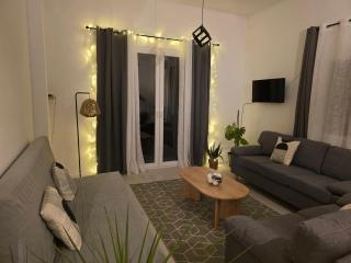 Black N' White Cozy Housegarden - 4