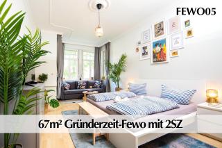 12 FEWOs im Jugendstilhaus mit Aufzug, großer Terrasse, Kingsize-Betten, 250Mbts WLAN, 55 Zoll Smart-TV - Nur ein kurzer Spaziergang durch den Park Venedig zur Krämerbrücke - Kostenlose Parkplätze in den umliegenden Straßen - Gaststätte im Haus - 1