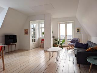 Historic Residence with Lake View - 5