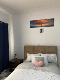 EdenRose Guest House - Kwabenya - 3