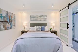 Newport Beach Lux - 6