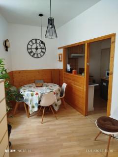 Appartement cosy de 50m2, 2 chambres avec terrasse, plein centre d'Ax-les-Thermes - 0