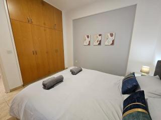 Amazing Central apartment Paphos - 2 BDR & Pool - 1