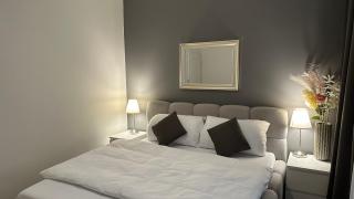 Stylish Apartment by Charles Bridge - 7