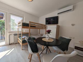 Sesvete Studio 4 Four - 3