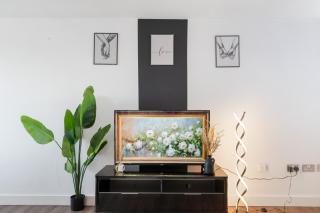 Modern Luxury 2 Bed, 2 Bath, City Centre Apartment - 6