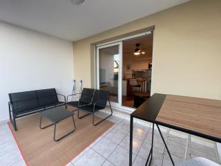 appartement F2 rez de jardin - 1