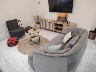 Nayuha Apt A1 - 3 bed rooms - Reach for the beach, across the road - 1