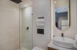 Depto con piscina y parking - 1