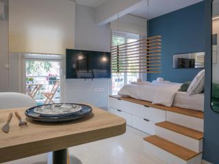 SpaceSeven PrimeSuite Steps from Metro by Gimispace Rentals - 0