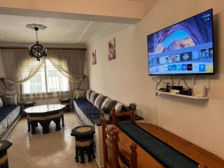 1 Minute from Beach, Sea View Apartment in Tangier city centre - 9