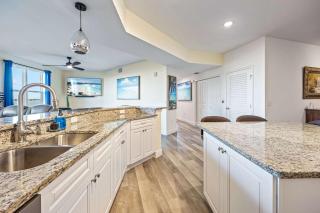 RIVER FLY IN Updated Luxurious Waterfront 2BR - 8