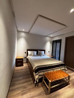 Luxurious 2 Bedrooms in Gueliz Pool View - 9