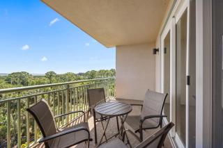 River Fly-In 3BR Luxury Condo w Resort Amenities - 7
