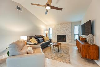 Bonita Springs Home with Lake Views 8 Mi to Beach! - 9