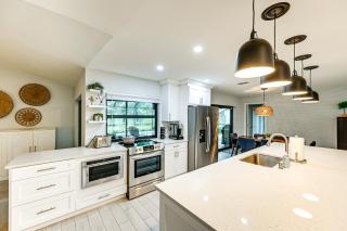 Bonita Springs Home with Lake Views 8 Mi to Beach! - 4