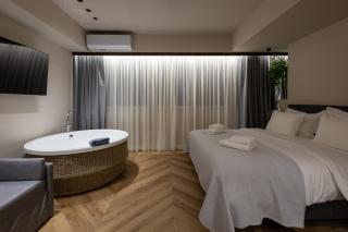 Lux Suites Athens - 0