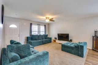 Family-Friendly Lansing Home with Covered Balcony! - 7