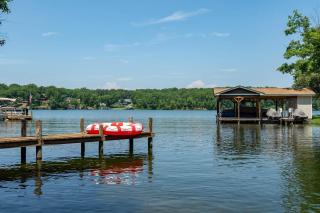 Gorgeous Lakefront Escape - New Renovations - 7