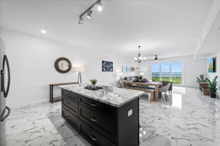 RIVER FLY IN Coastal Penthouse Panoramic Views RFI-708 - 1