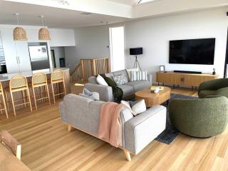 Azure Horizon Heated Pool with Stunning View - Mount Martha - 8