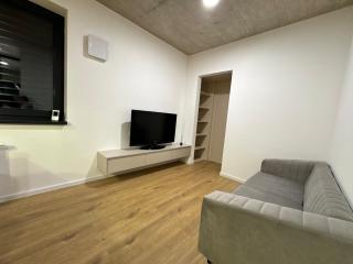 Luxury Apartment with Parking in Trenčín - Trenčín - 3